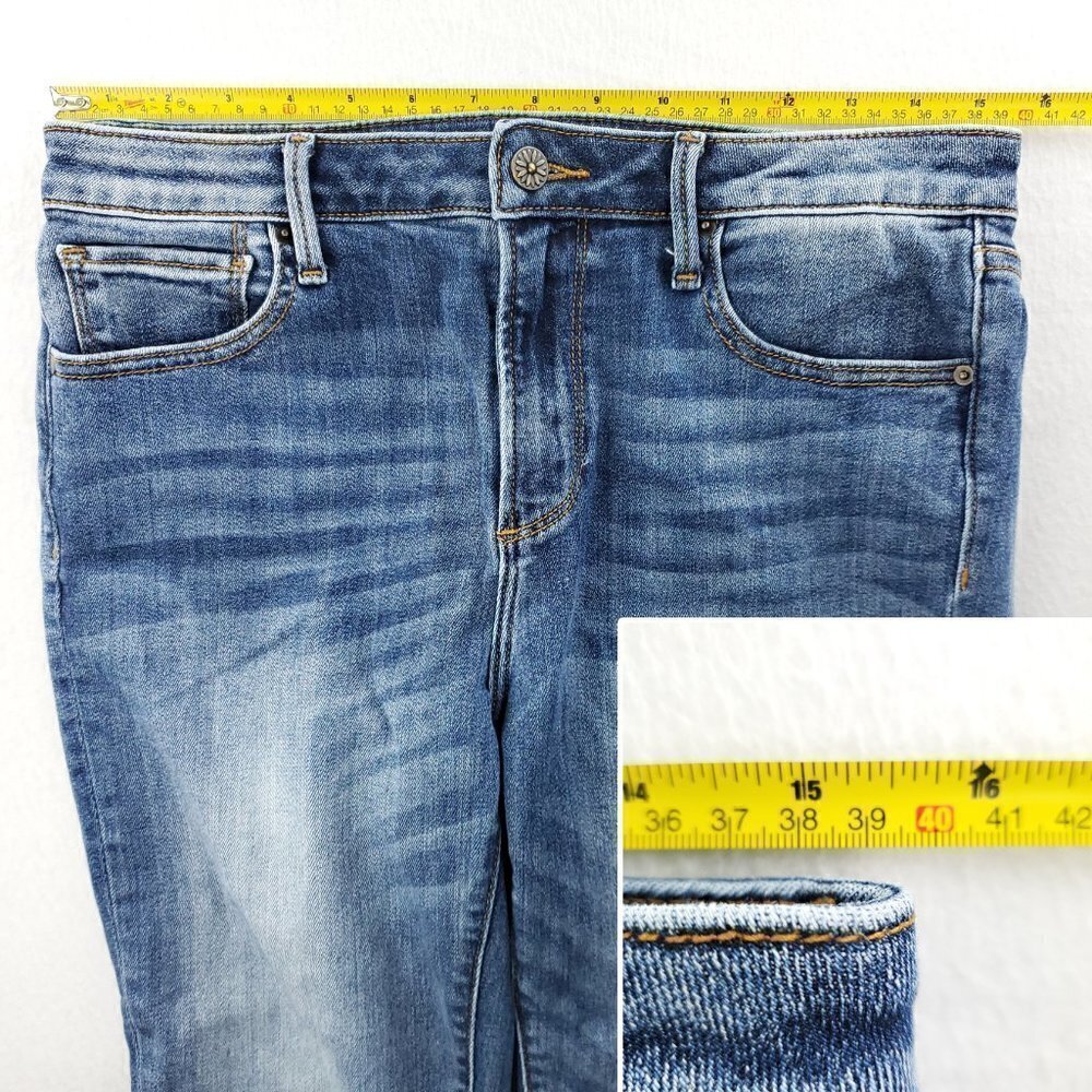 Driftwood Colette Classic Fit Jeans Floral Raw Hem Women's "29x26" Actual 31x26 - Picture 8 of 11